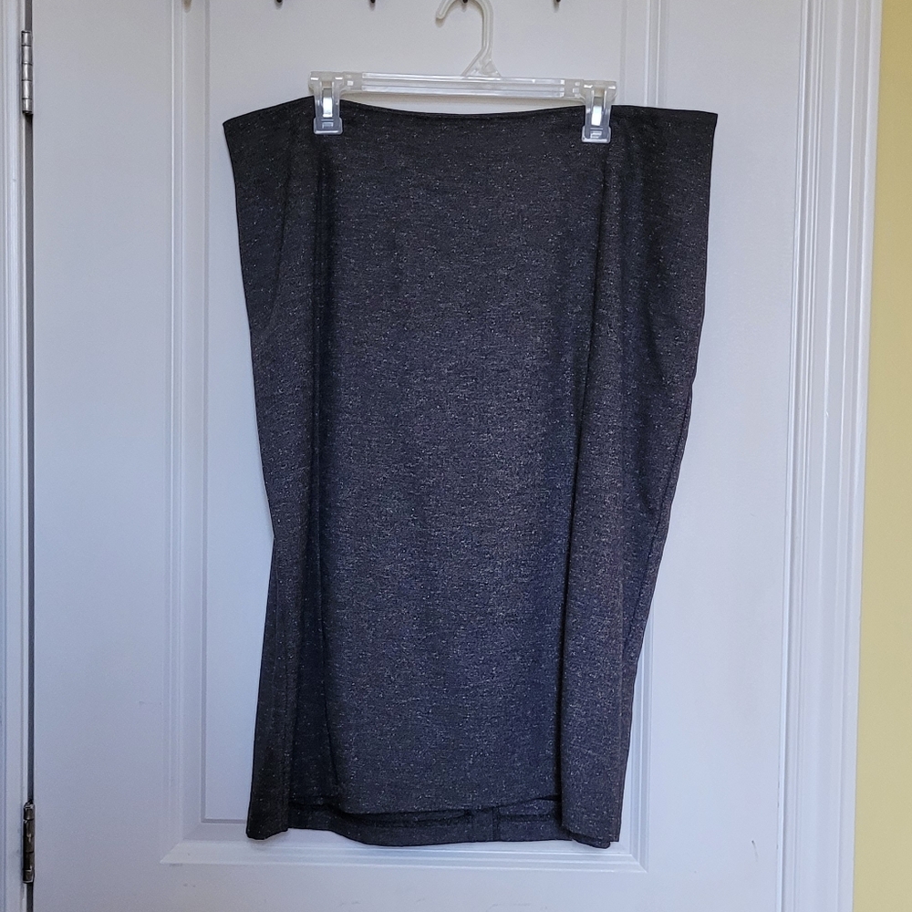 Igigi skirt herringbone micro dot lined fall winter long stretchy preppy neutral